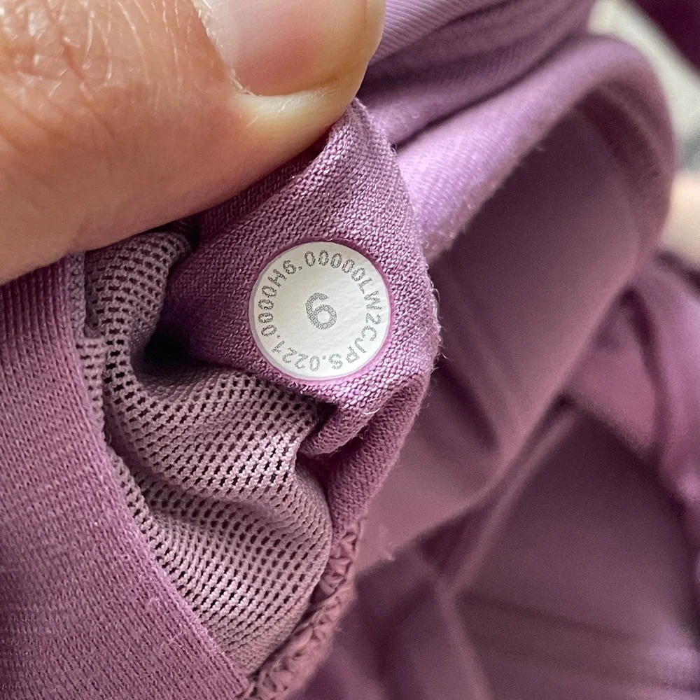 Lululemon Energy Bra high neck long line tough womens Purple (size 6) workout